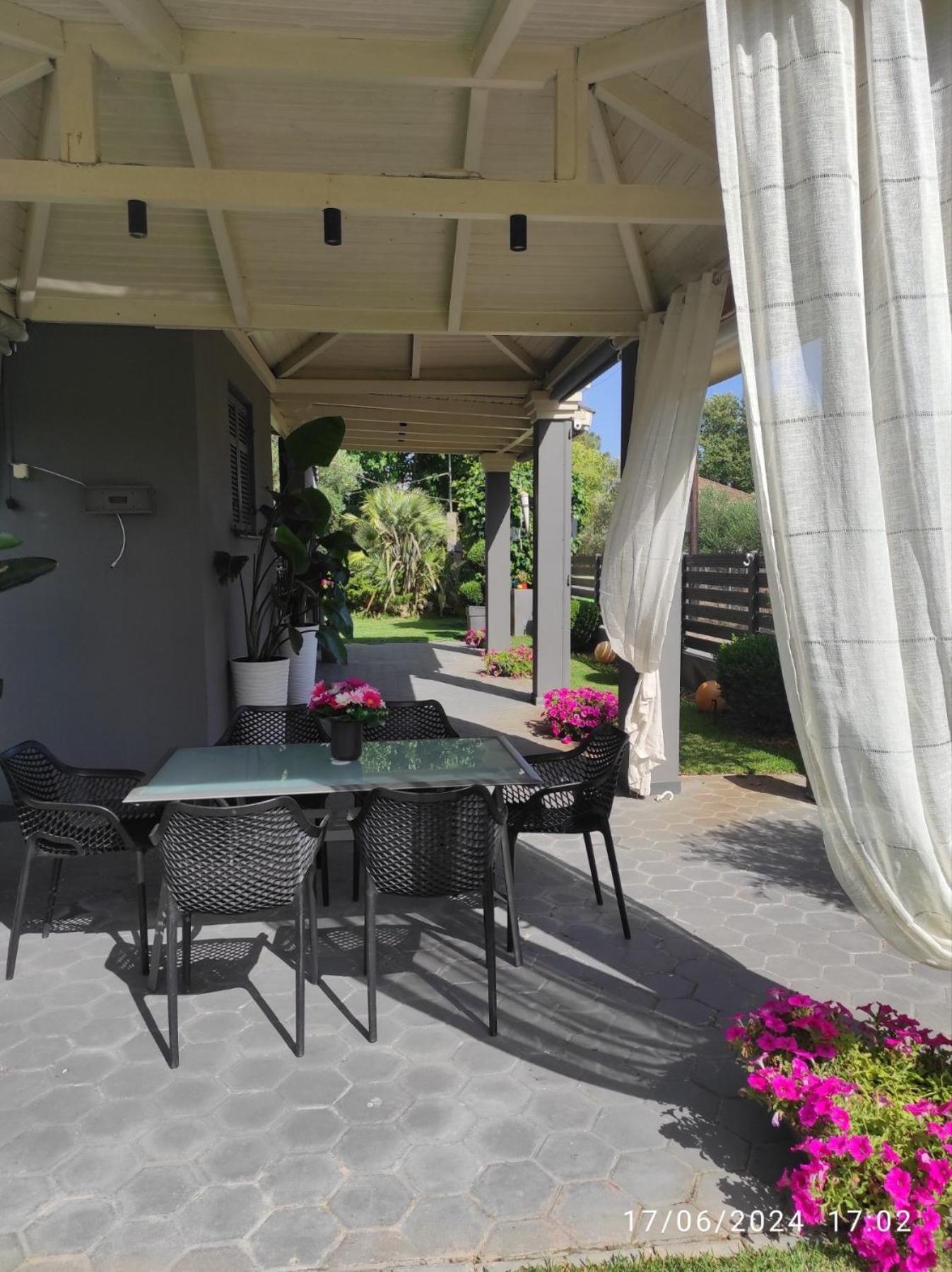 Peter'S Country House Katakolo Exterior foto